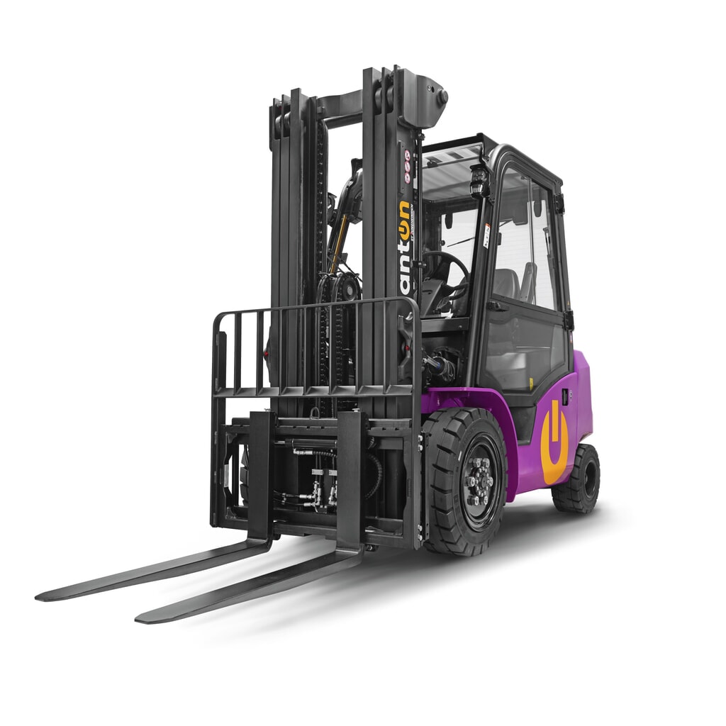 AntOn by Jungheinrich electric forklift truck cbh 3.0 with three-stage telescopic mast, lift height 4,800 mm, load capacity 3,000 kg, Comfort weather protection cabin, incl. external charger 80 V, 60 A, CEE, 4-pin Product image no. 1: AntOn by Jungheinrich electric forklift truck cbh 3.0 with three-stage telescopic mast, lift height 4,800 mm, load capacity 3,000 kg, Comfort weather protection cabin, incl. external charger 80 V, 60 A, CEE, 4-pin
