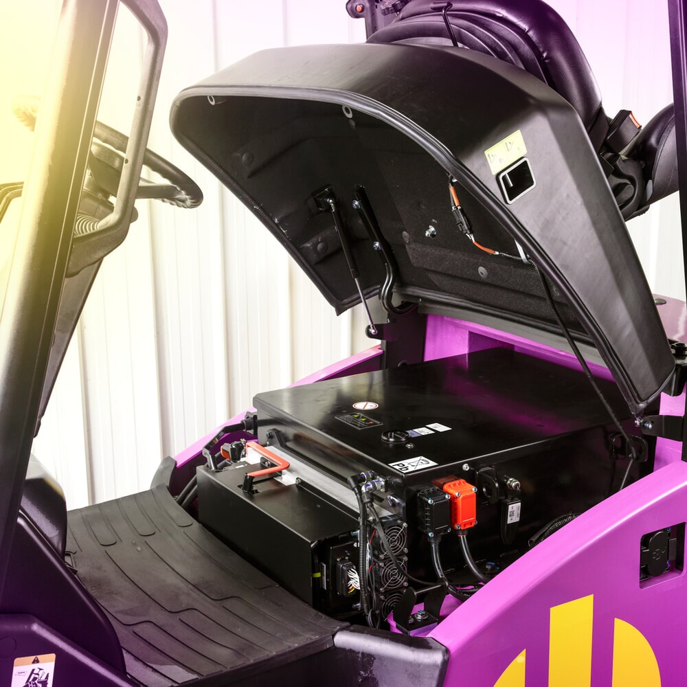 Product image no. 9: AntOn by Jungheinrich electric forklift truck CBH 3.5 with three-stage telescopic mast, lift height 4800 mm, load capacity 3500 kg, Comfort weather protection cabin, including external charger 80 V, 60 A, CEE, 5-pin