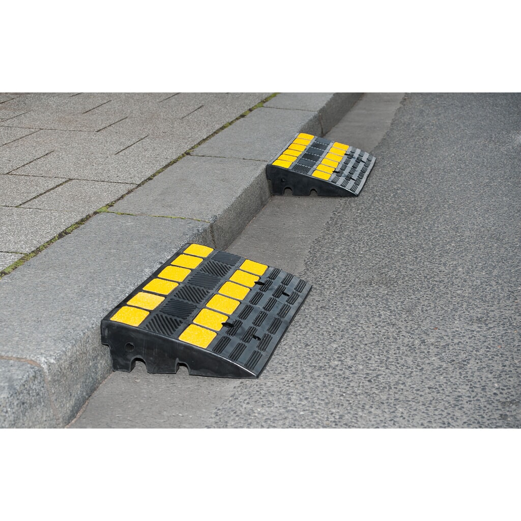 Product image no. 4: MORAVIA kerb ramp, hard rubber, HxWxD 100 x 600 x 300 mm