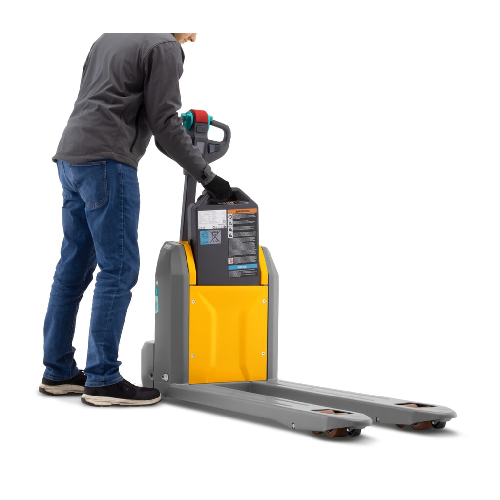Jungheinrich AME 15 electric pallet truck, load capacity 1,500 kg, fork length 1,150 mm, special fork width 670 mm, tandem rollers Product image no. 4: Jungheinrich AME 15 electric pallet truck, load capacity 1,500 kg, fork length 1,150 mm, special fork width 670 mm, tandem rollers