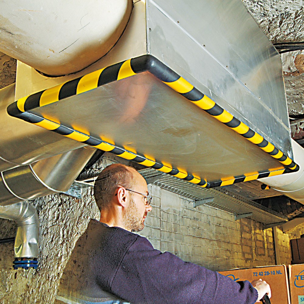 Produktabbildung Nr. 2: MORAVIA impact protector for edges, circular, self-adhesive, HxW 40 x 40 mm, length 5 m