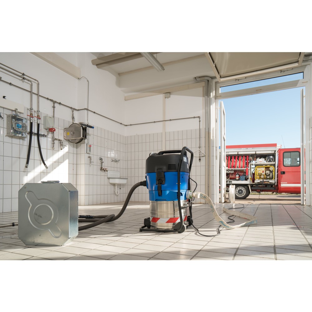 Produktabbildung Nr. 10: Nilfisk® ATTIX 751-71 MWF fire-service vacuum cleaner