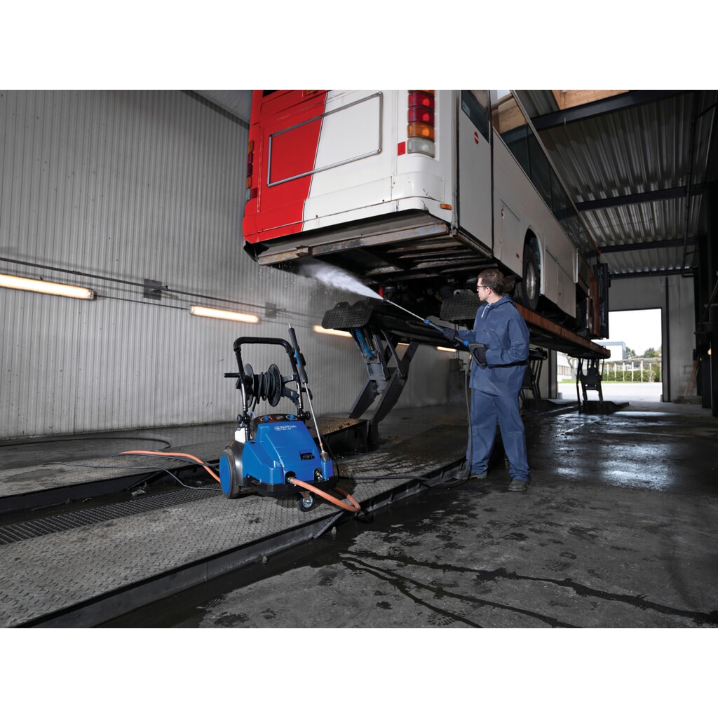 Nilfisk® MC 6P-170/1600 XT industrial pressure washer, cold water, mobile Product image no. 3: Nilfisk® MC 6P-170/1600 XT industrial pressure washer, cold water, mobile