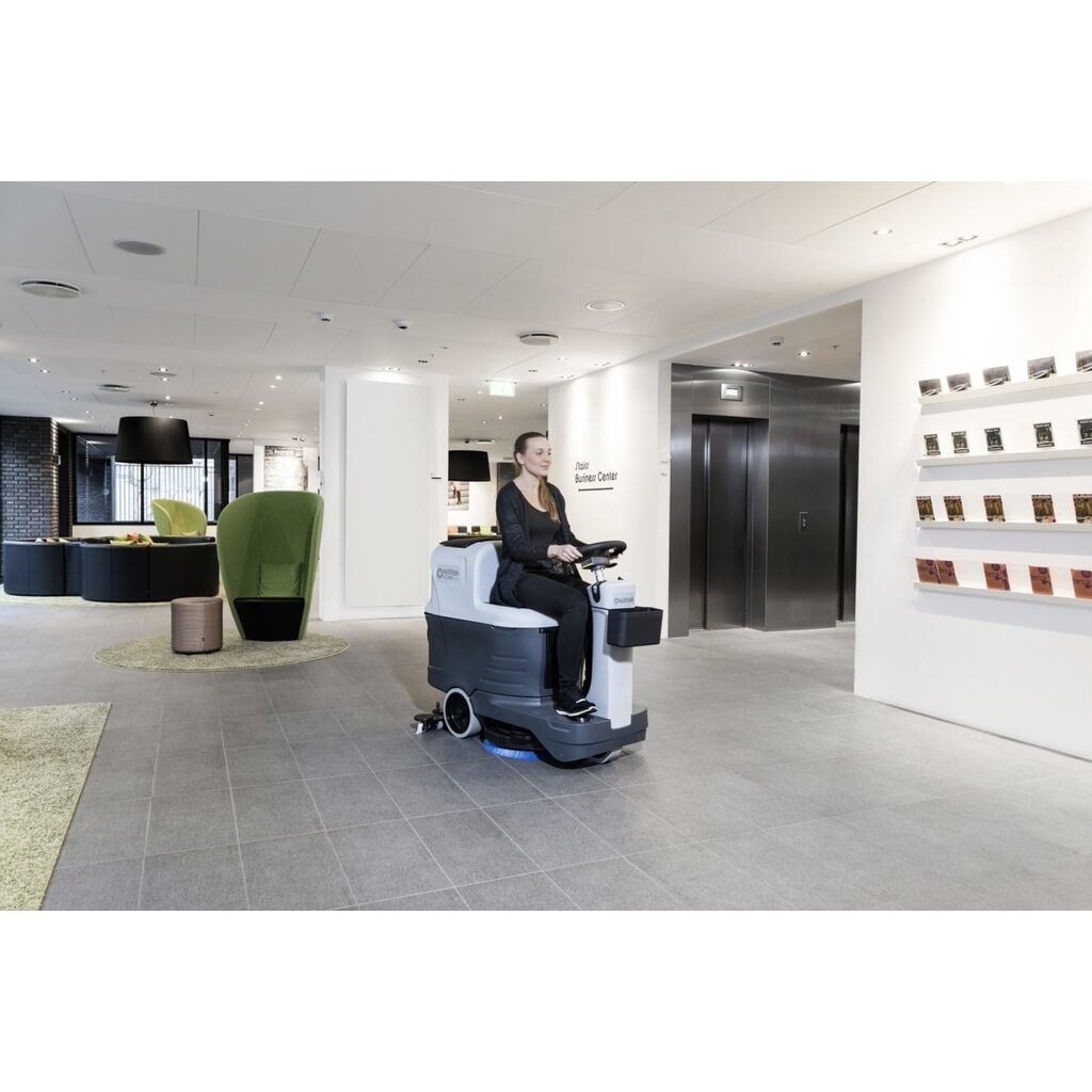 Nilfisk® SC2000 53 B ride-on scrubber dryer, electric motor Product image no. 3: Nilfisk® SC2000 53 B ride-on scrubber dryer, electric motor