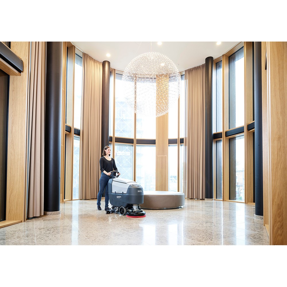 Produktabbildung Nr. 5: Nilfisk® SC401 BD Combi scrubber dryer, theor. cleaning performance 2,150 m²/h