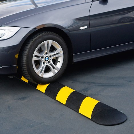 Passenger car speed bump