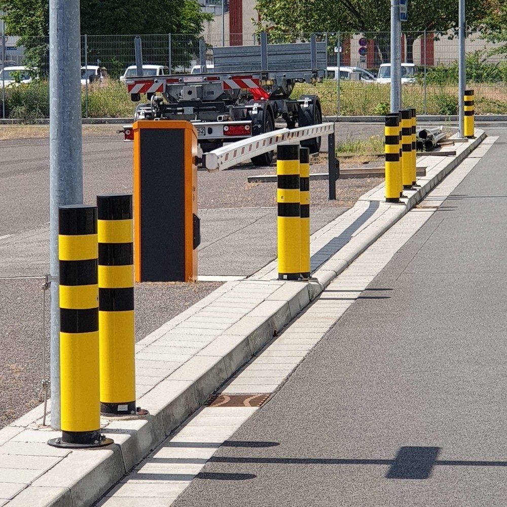 Produktabbildung Nr. 2: MORAVIA Swing tilting impact protection bollard, outdoor use, HxØ 965 x 159 mm