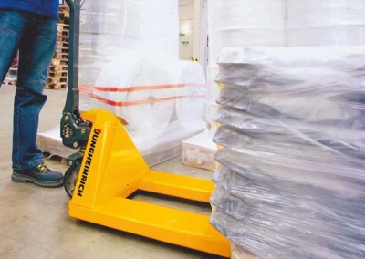 How to refill your pallet jack oil correctly