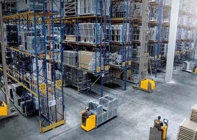 Forklift and pallet truck dimensions – a guide