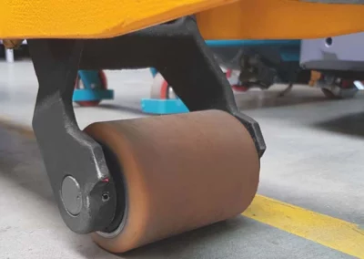 When and how to change the steering and load wheels on a pallet jack